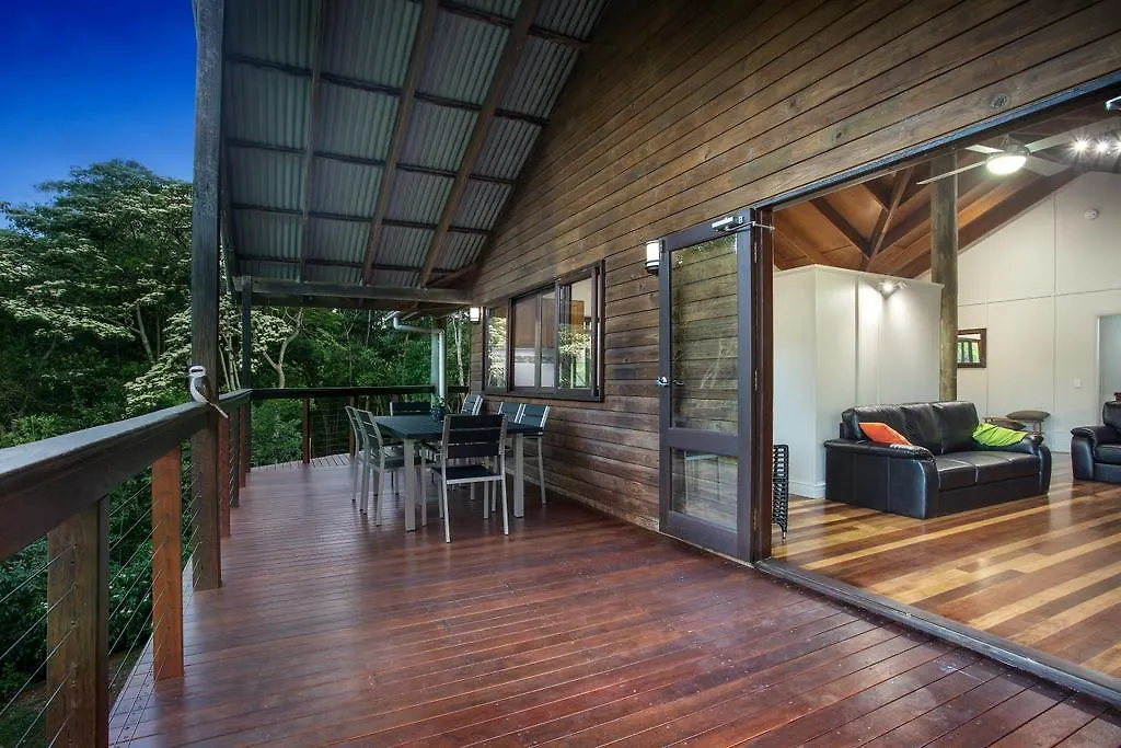 Holiday home Polehouse Lodge Flaxton Australia